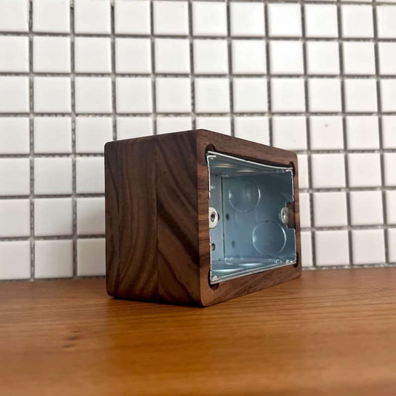 Surface Mounted Electrical Jun - огляд і ціна Home Decor Outlet